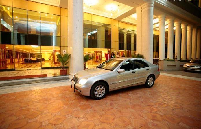 Holiday Regency Moradabad Exterior foto