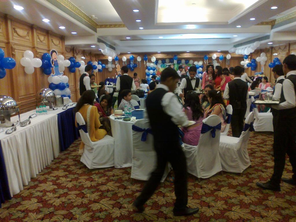 Holiday Regency Moradabad Exterior foto